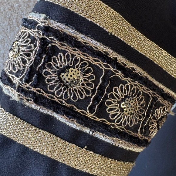 Chico's Black Blazer Jacket Size 8 Medium Gold Button Embroidered‎ Long - Picture 7 of 13